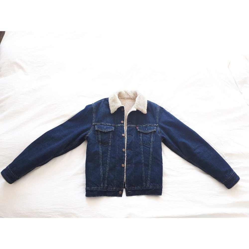 Levi's sherpa lined blue denim jacket